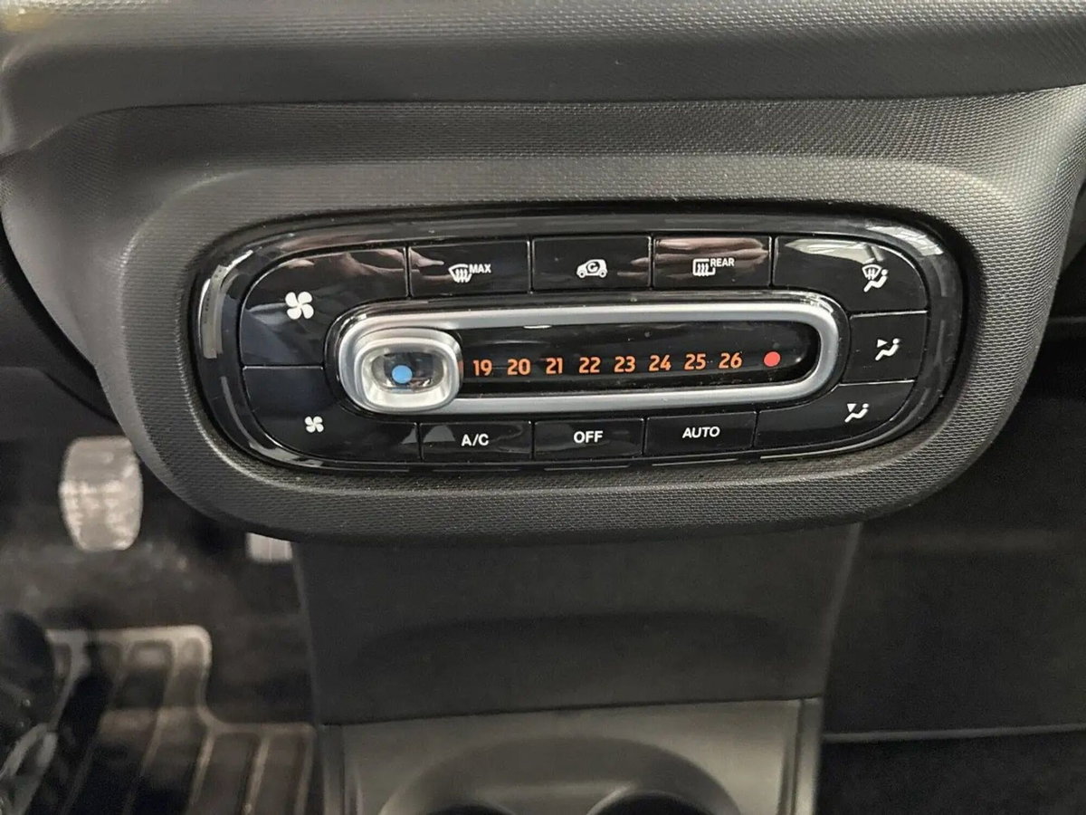 smart forfour forfour 70 1.0 Superpassion (8)