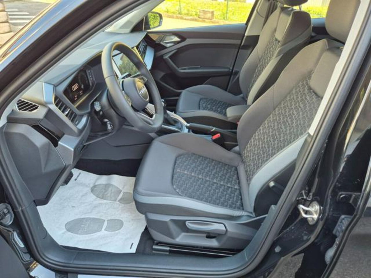 Audi A1 Sportback 30 TFSI S tronic S line edition (9)