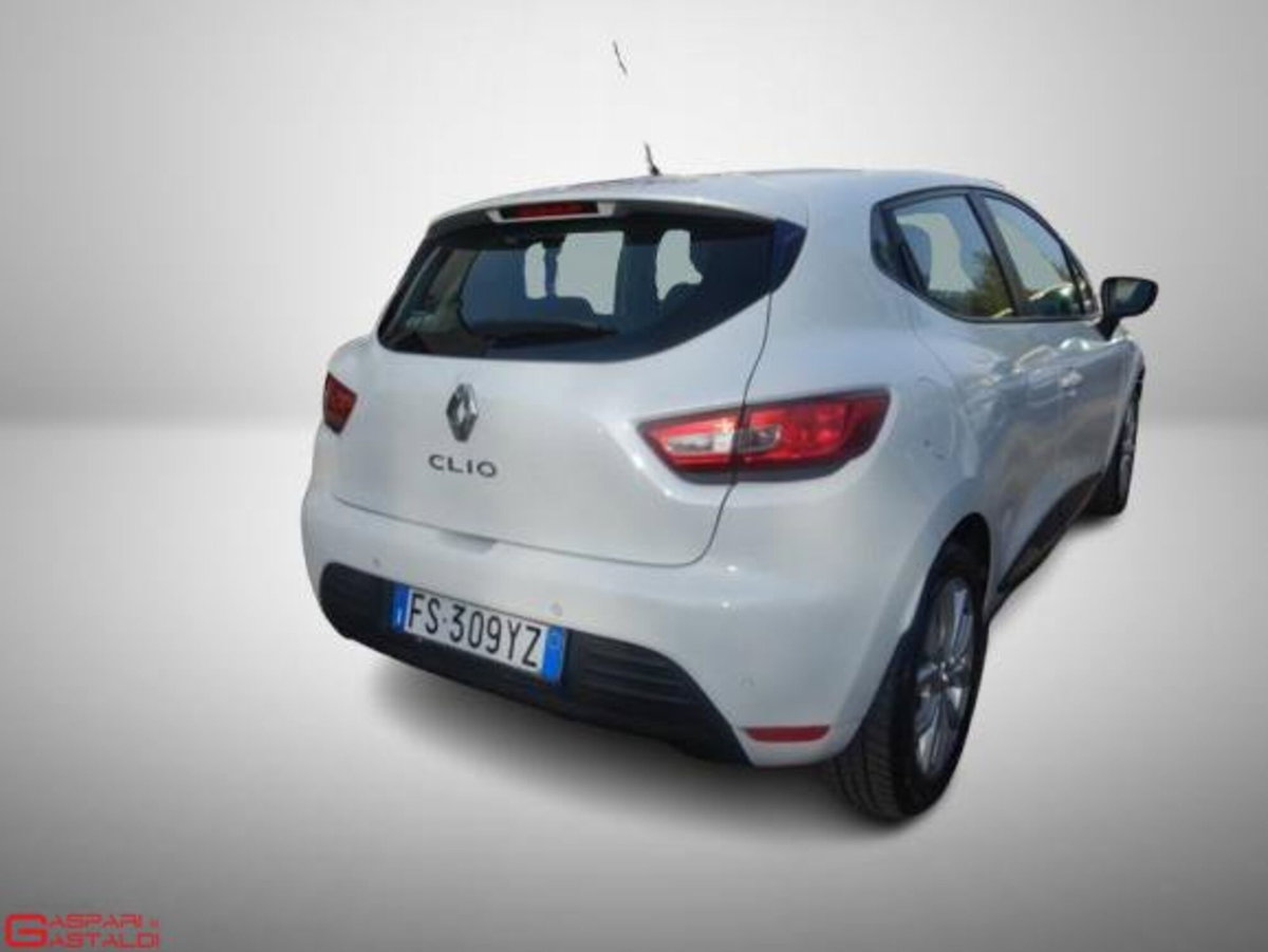 Renault Clio TCe 12V 90 CV GPL 5 porte Business (6)