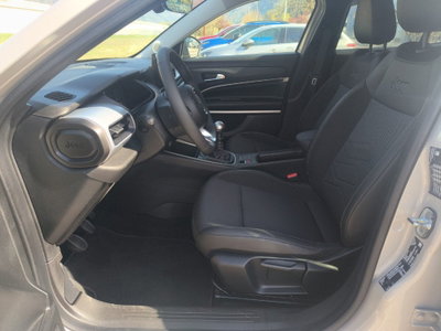 Jeep Avenger 1.2 turbo Summit fwd 100cv (10)