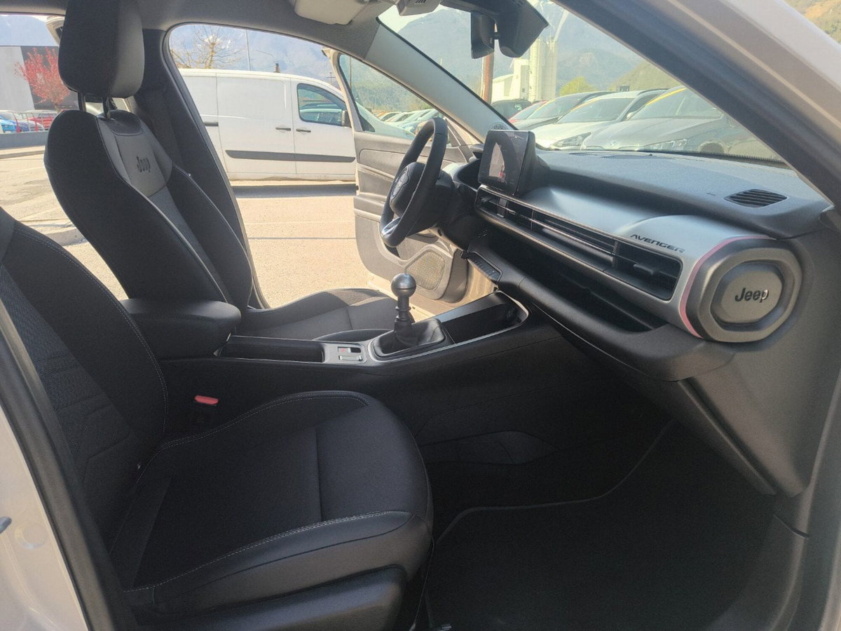 Jeep Avenger 1.2 turbo Summit fwd 100cv (15)