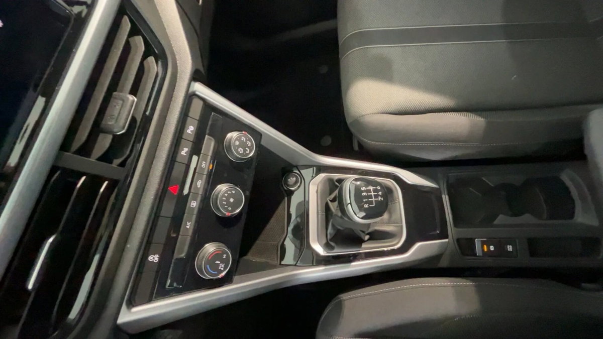 Volkswagen T-Roc 1.0 TSI Life (10)