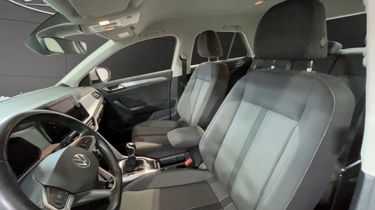 Volkswagen T-Roc 1.0 TSI Life (8)