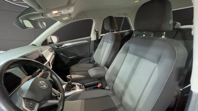 Volkswagen T-Roc 1.0 TSI Life (8)