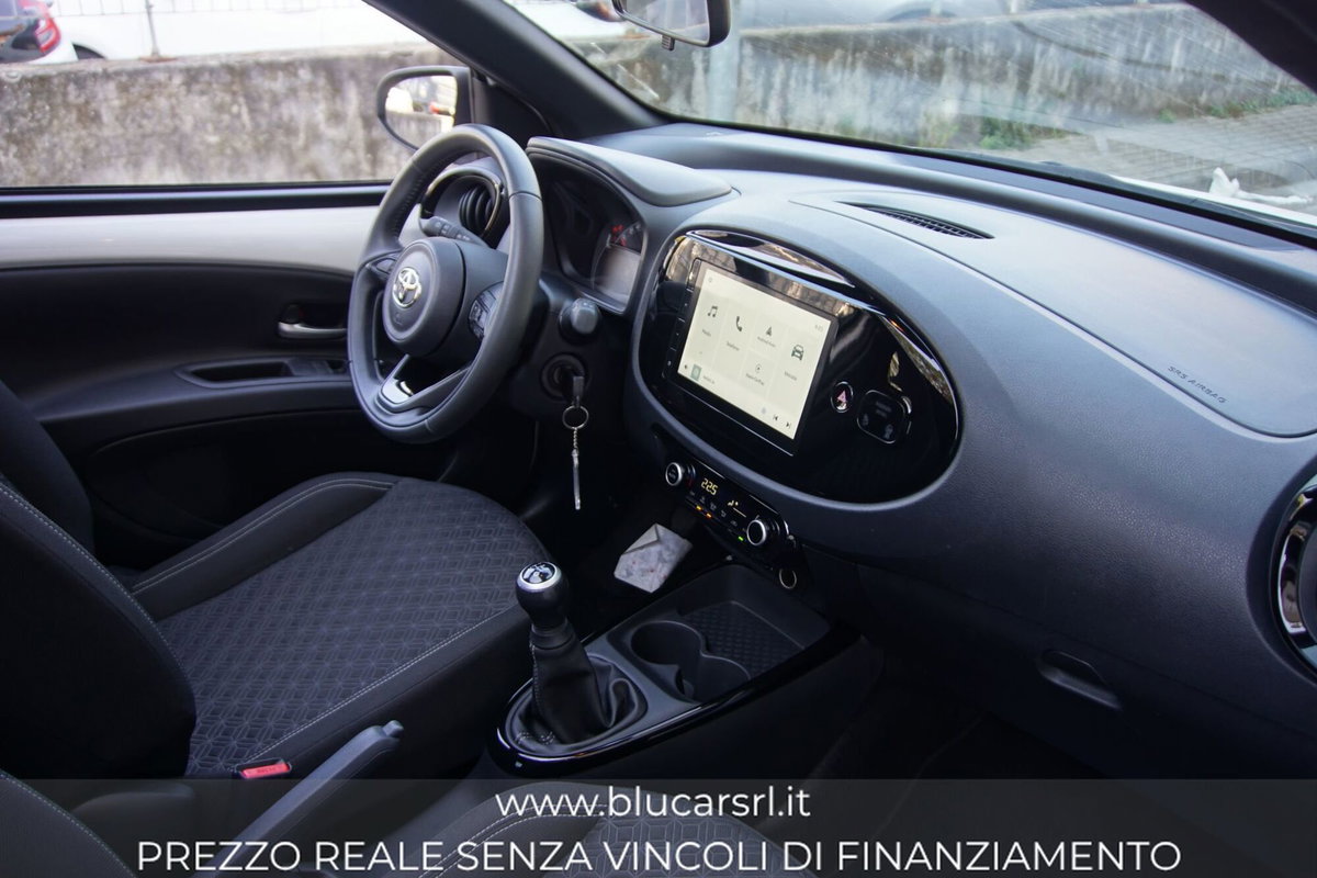 Toyota Aygo X 1.0 Trend Air 72cv s-cvt (10)