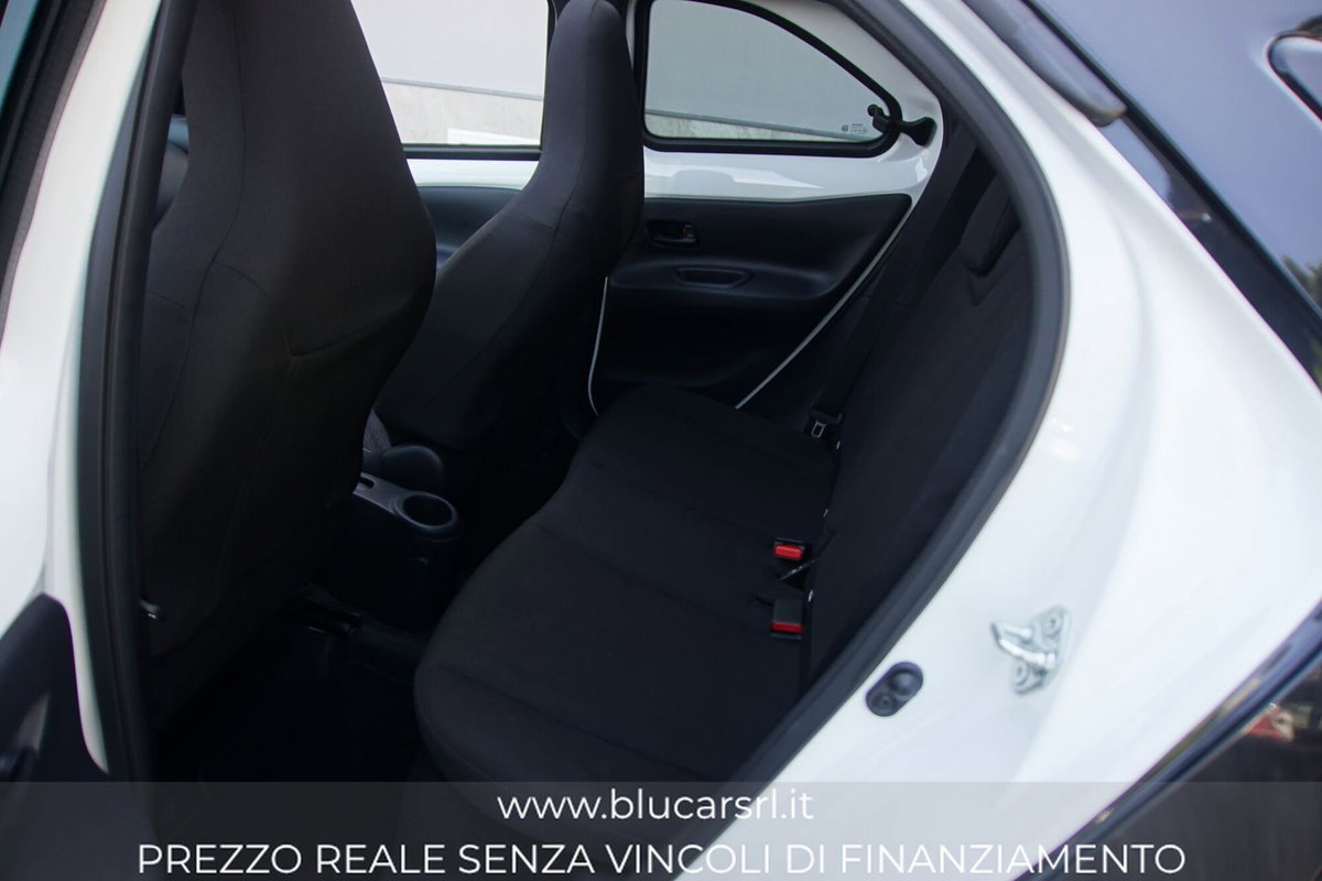 Toyota Aygo X 1.0 Trend Air 72cv s-cvt (12)