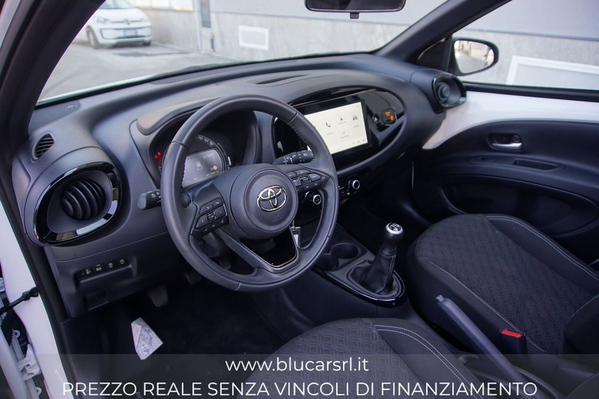 Toyota Aygo X 1.0 Trend Air 72cv s-cvt (6)