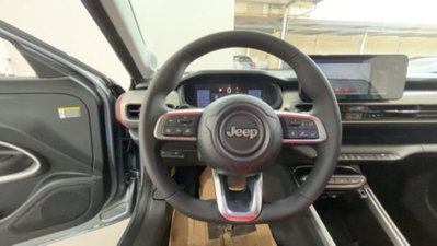 Jeep Avenger 1.2 turbo Summit fwd 100cv (10)