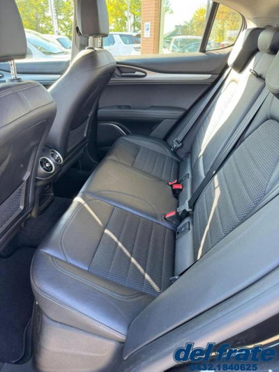 Alfa Romeo Stelvio Stelvio 2.2 Turbodiesel 180 CV AT8 RWD Super (12)