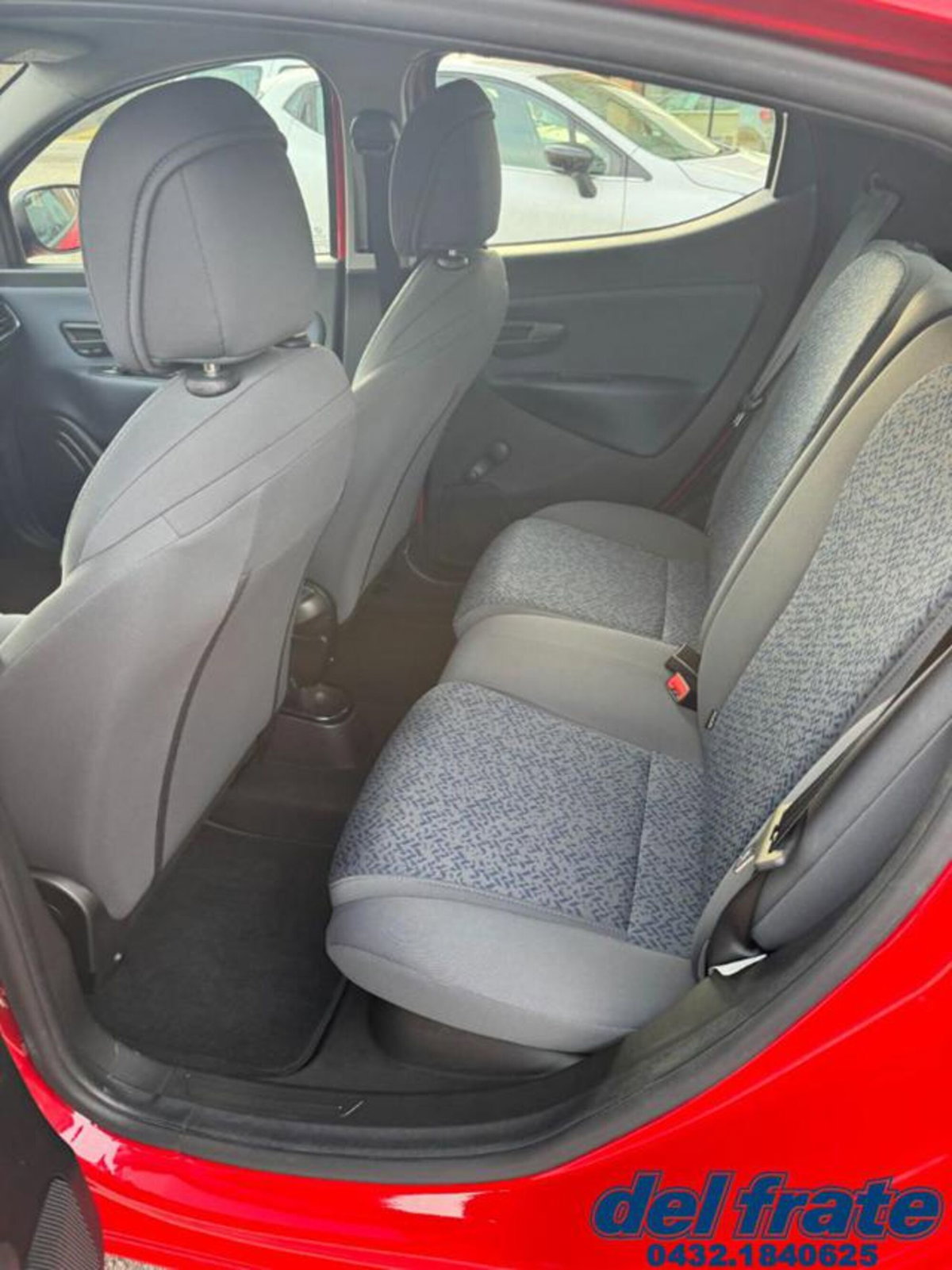 Lancia Ypsilon 1.0 FireFly 5 porte S&S Hybrid Gold Plus (14)