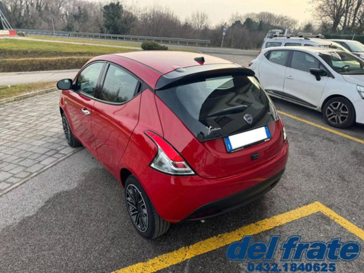 Lancia Ypsilon 1.0 FireFly 5 porte S&S Hybrid Gold Plus (4)