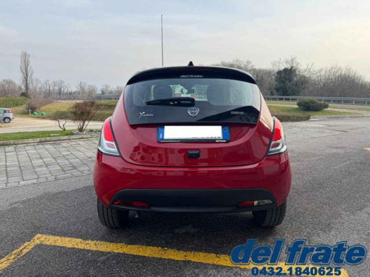 Lancia Ypsilon 1.0 FireFly 5 porte S&S Hybrid Gold Plus (5)