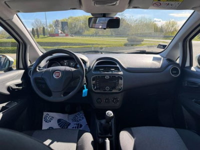 Fiat Punto 1.3 MJT II 75 CV 5 porte Street (12)