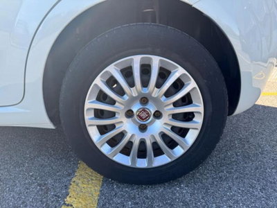 Fiat Punto 1.3 MJT II 75 CV 5 porte Street (17)