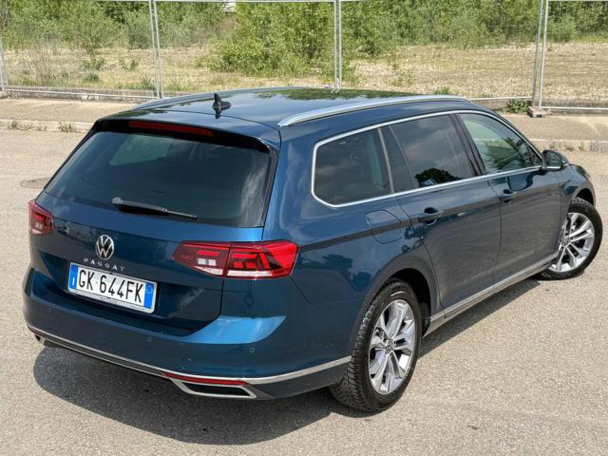 Volkswagen Passat Variant Alltrack 2.0 TDI 200 CV 4MOTION DSG (2)