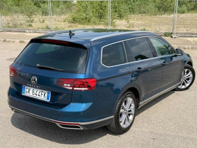 Volkswagen Passat Variant 2.0 TDI SCR 200 CV 4MOTION DSG Executive (2)