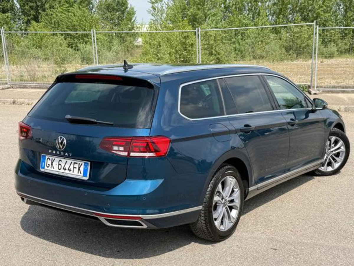 Volkswagen Passat Variant Alltrack 2.0 TDI 200 CV 4MOTION DSG (18)