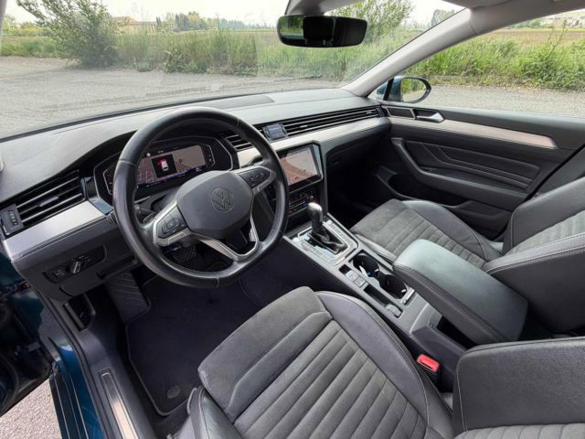 Volkswagen Passat Variant Alltrack 2.0 TDI 200 CV 4MOTION DSG (19)