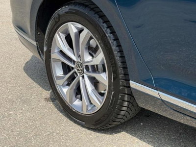 Volkswagen Passat Variant 2.0 TDI SCR 200 CV 4MOTION DSG Executive (19)