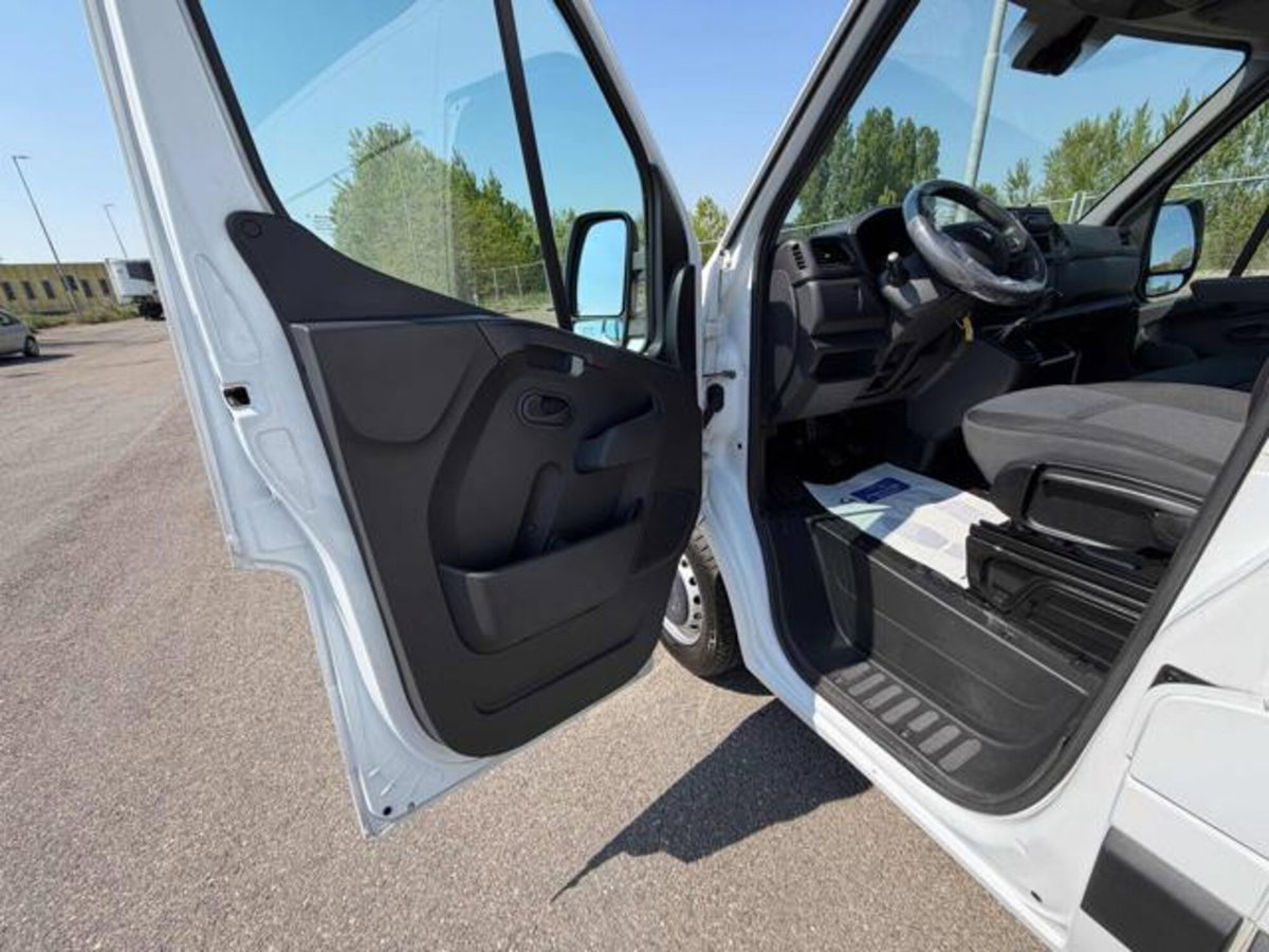 Renault Master Furgone T35 2.3 dCi 135 PM-TM-DC Furgone Ice Plus (6)