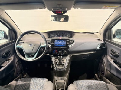 Lancia Ypsilon 1.0 FireFly 5 porte S&S Hybrid Ecochic Gold (10)