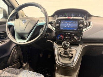 Lancia Ypsilon 1.0 FireFly 5 porte S&S Hybrid Ecochic Gold (11)
