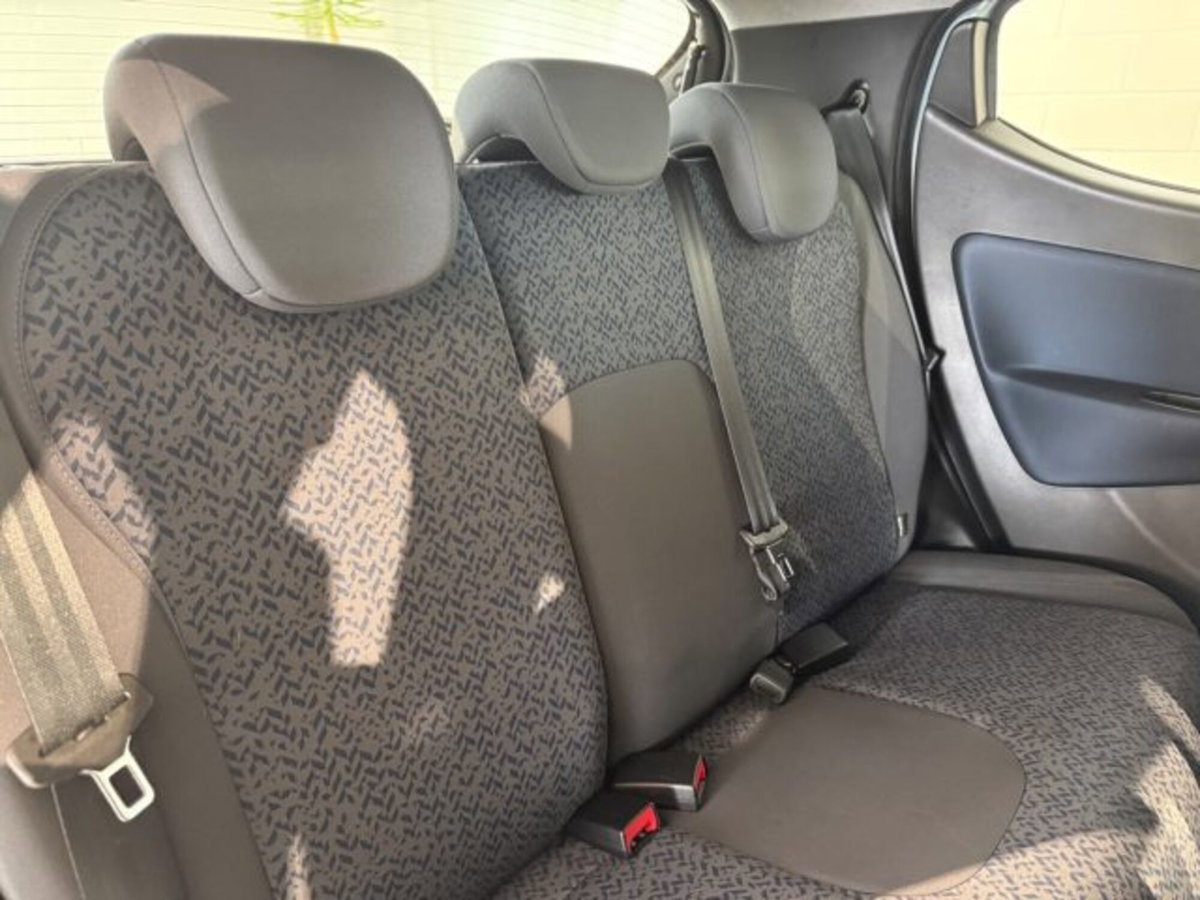 Lancia Ypsilon 1.0 FireFly 5 porte S&S Hybrid Ecochic Gold (15)