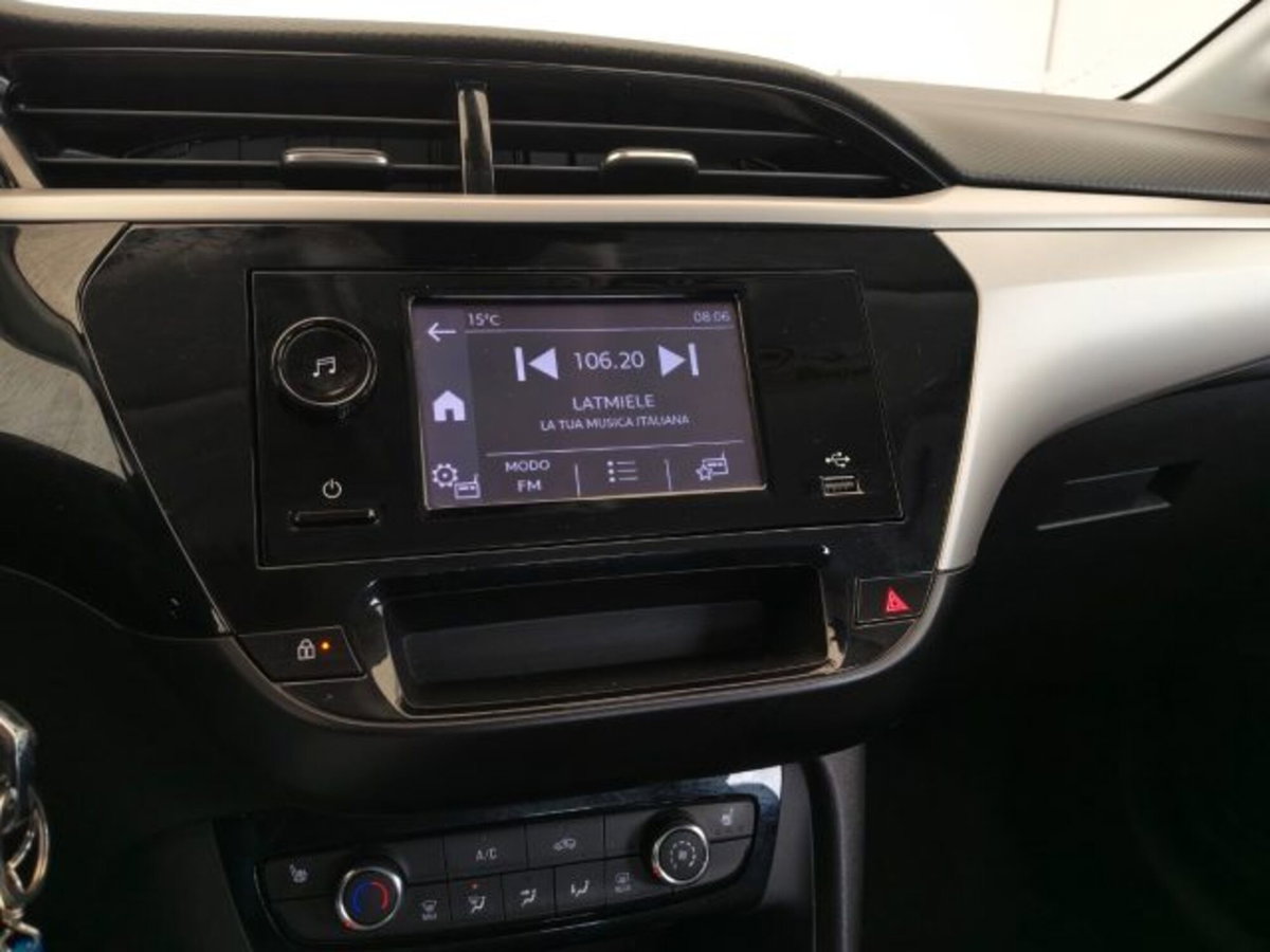 Opel Corsa 1.2 100 CV Edition (12)