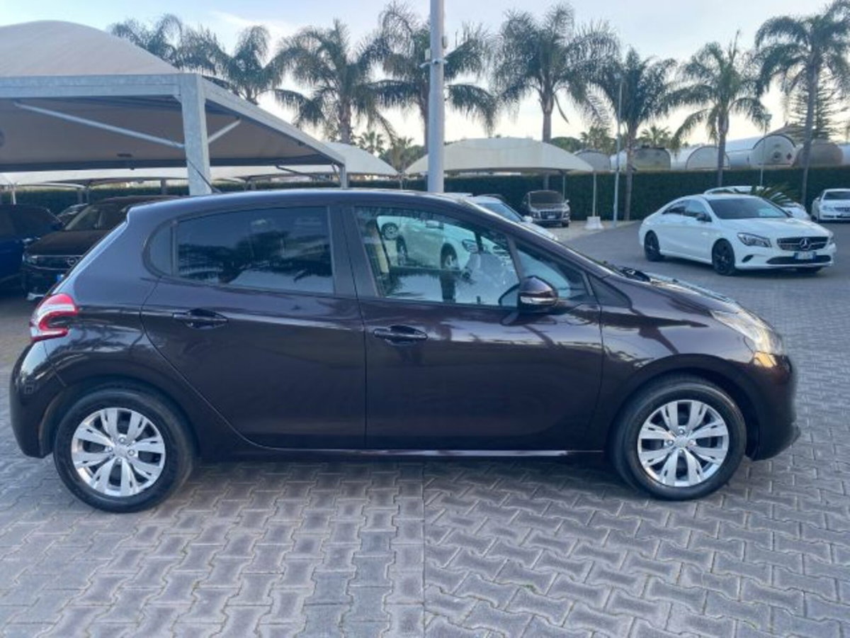 Peugeot 208 HDi 68 CV 5 porte Access (13)