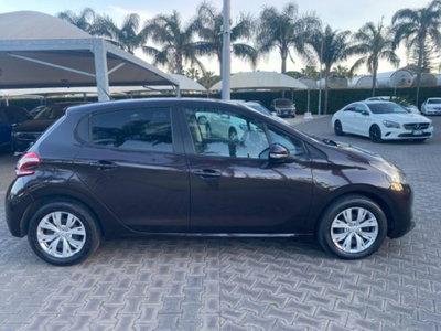 Peugeot 208 HDi 68 CV 5 porte Access (13)