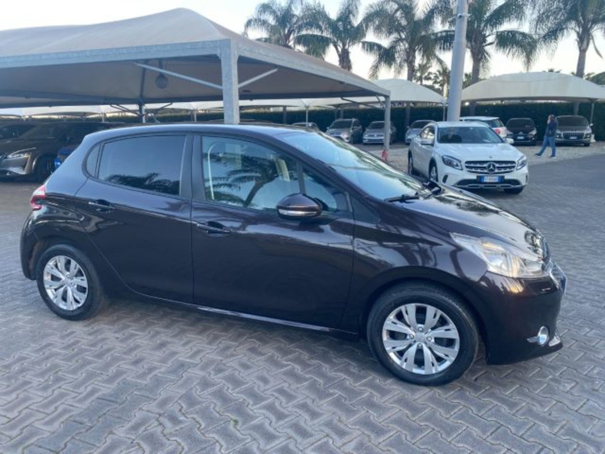 Peugeot 208 HDi 68 CV 5 porte Access (20)