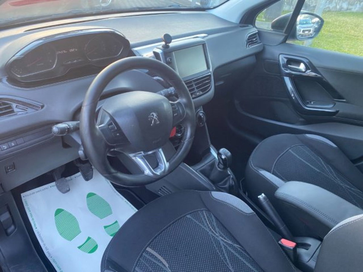 Peugeot 208 HDi 68 CV 5 porte Access (5)