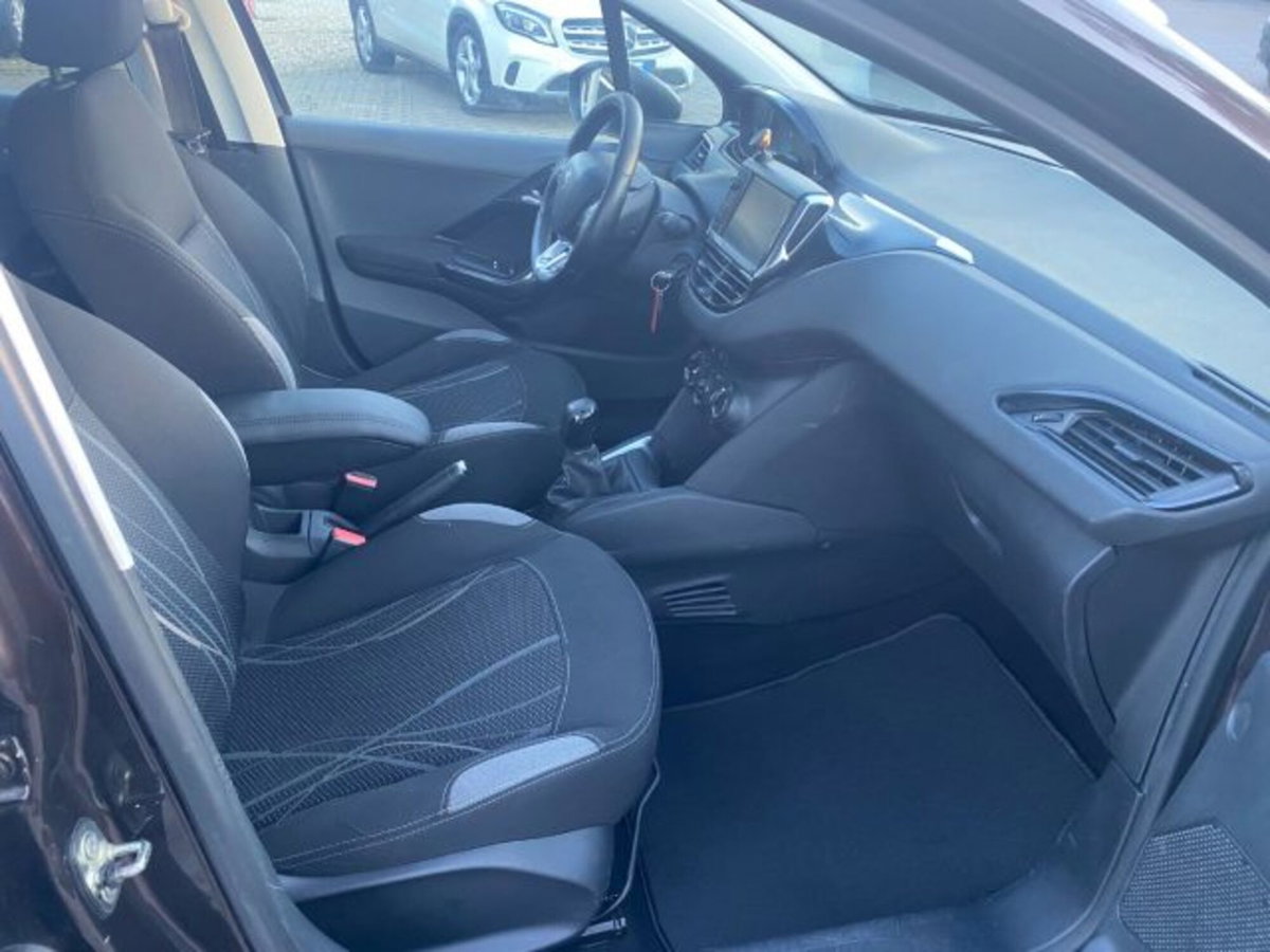 Peugeot 208 HDi 68 CV 5 porte Access (8)