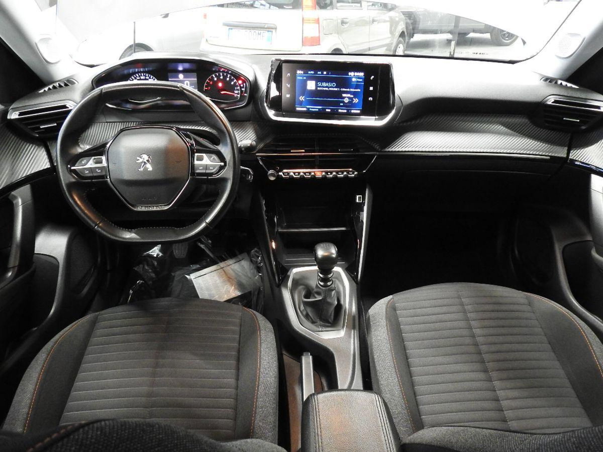 Peugeot 2008 PureTech 100 S&S Active Pack (17)