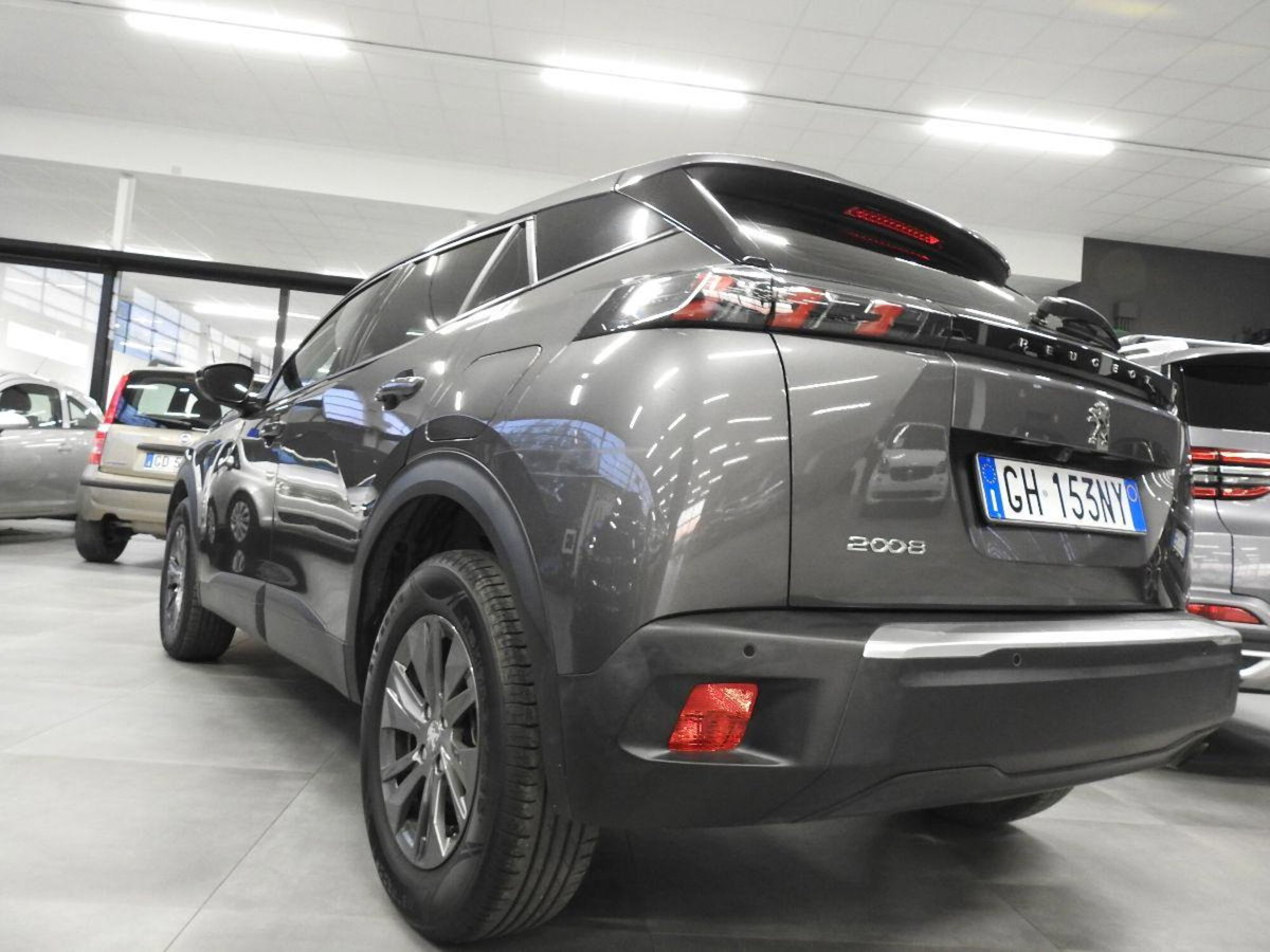 Peugeot 2008 PureTech 100 S&S Active Pack (3)