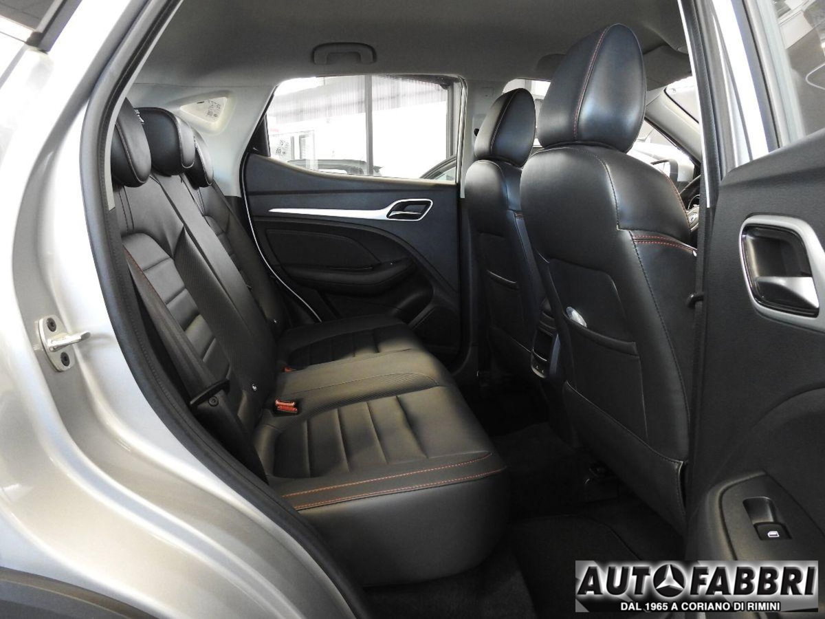 Mg ZS (2021-->) ZS 1.0T-GDI aut. Comfort (16)