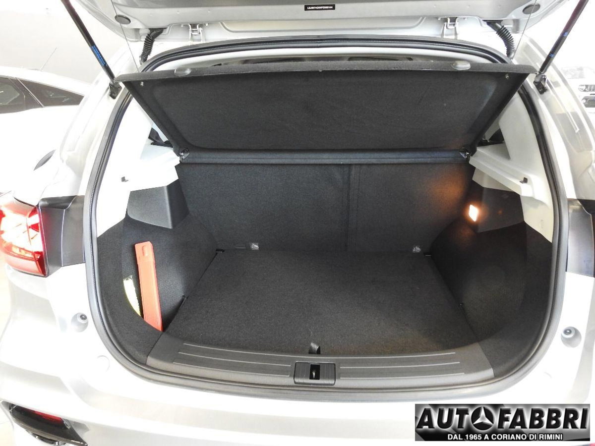 Mg ZS (2021-->) ZS 1.0T-GDI aut. Comfort (18)