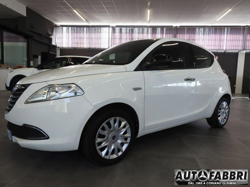 Lancia Ypsilon 1.2 69 CV 5 porte Gold
