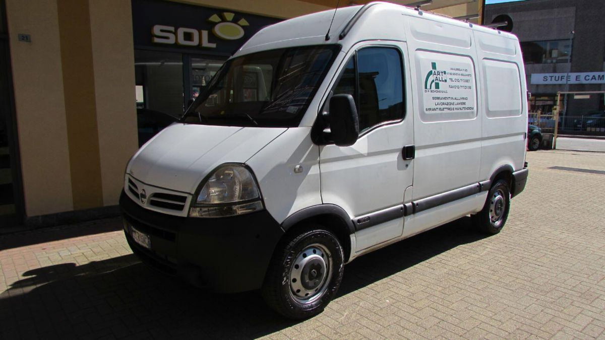 Nissan Interstar Furgone V35 2.5 dCi 120 PC Furgone L