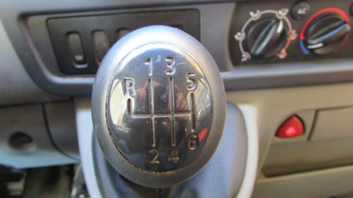 Nissan Interstar Furgone V35 2.5 dCi 120 PC Furgone L (13)