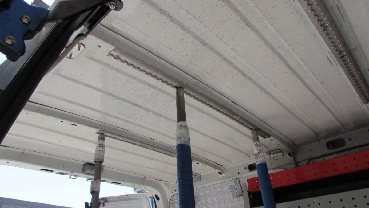 Nissan Interstar Furgone V35 2.5 dCi 120 PC Furgone L (18)