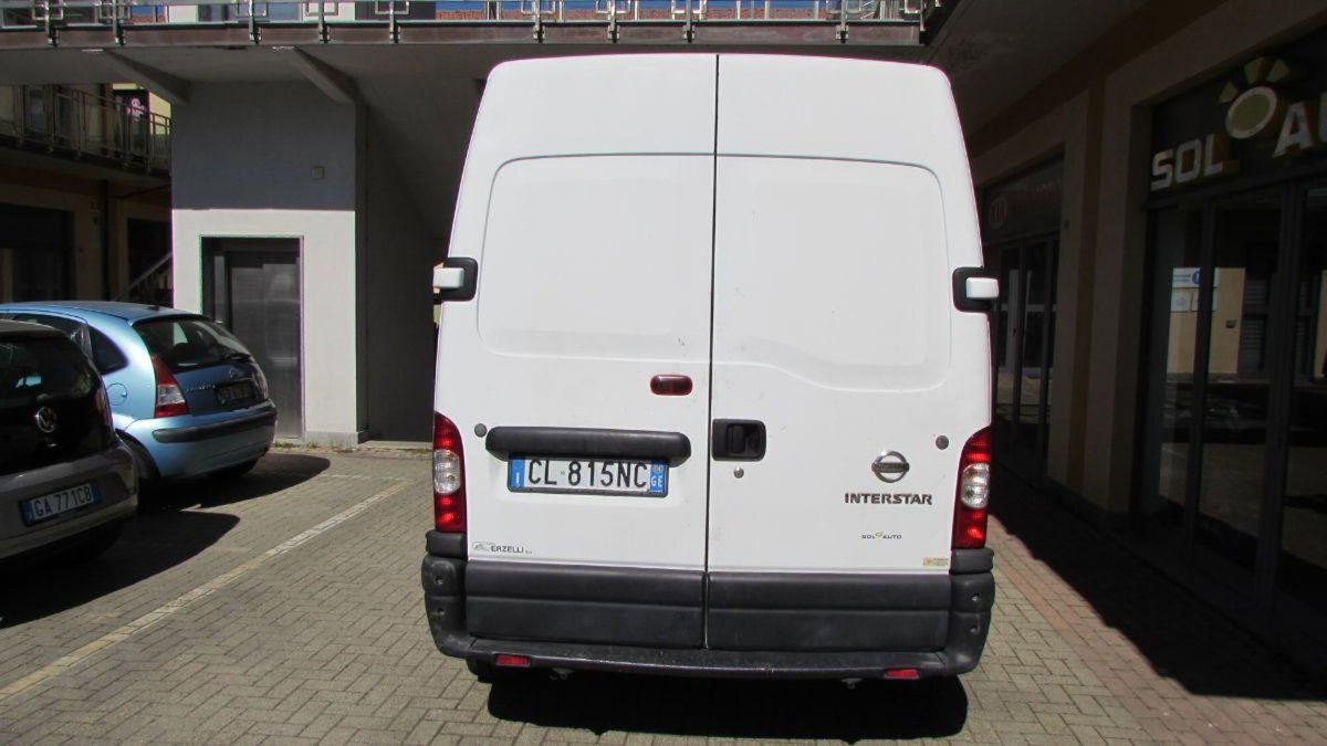 Nissan Interstar Furgone V35 2.5 dCi 120 PC Furgone L (3)