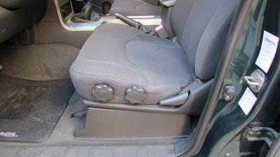 Nissan Navara 2.5 dCi 4 porte Double Cab XE (10)