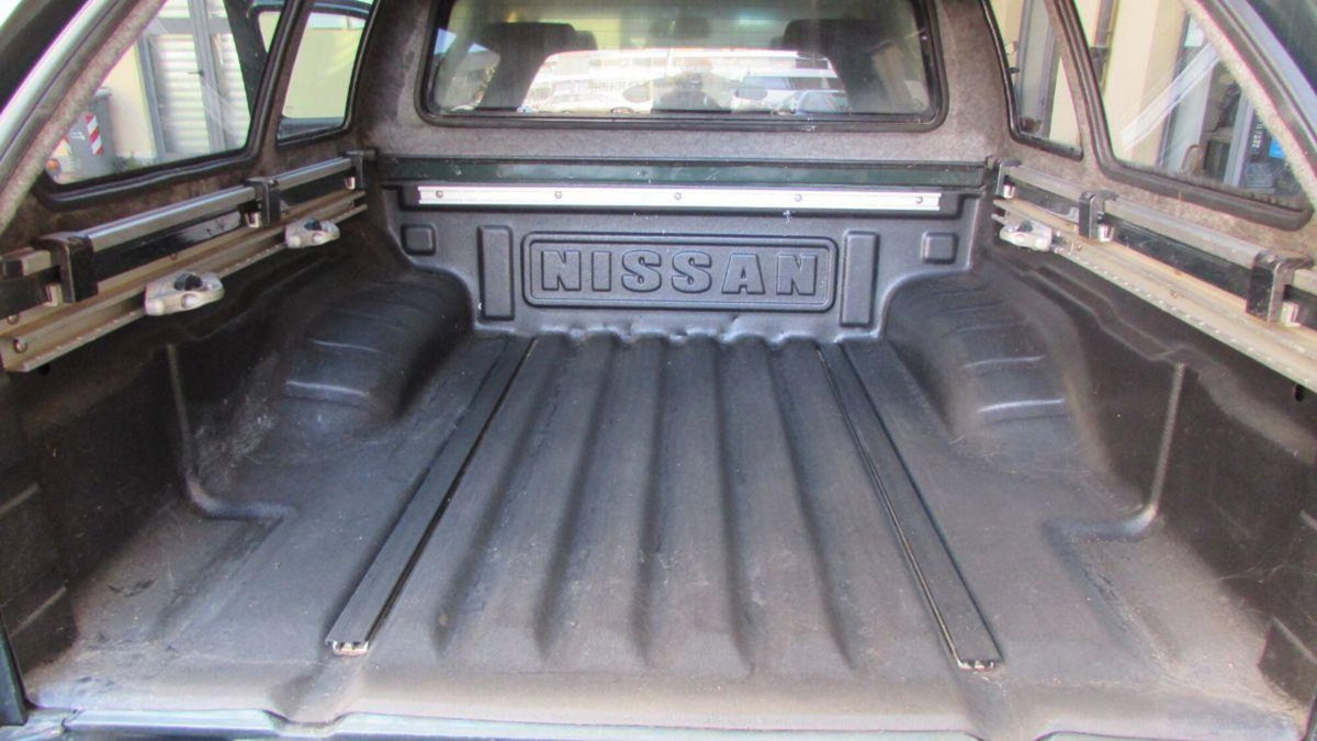 Nissan Navara 2.5 dCi 190CV 4 porte Double Cab XE (12)
