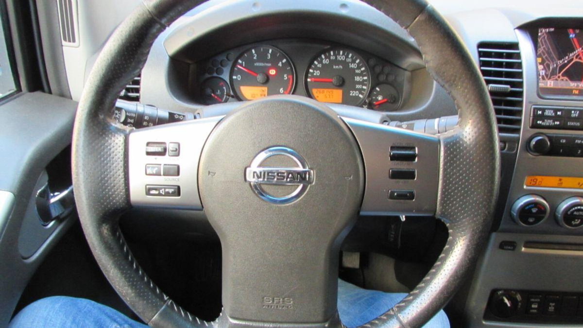 Nissan Navara 2.5 dCi 190CV 4 porte Double Cab XE (16)
