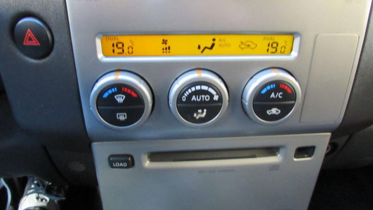 Nissan Navara 2.5 dCi 190CV 4 porte Double Cab XE (18)