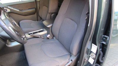 Nissan Navara 2.5 dCi 4 porte Double Cab XE (9)