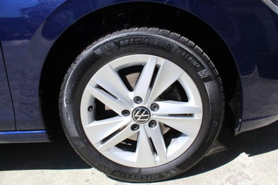 Volkswagen Golf Variant 1.0 eTSI EVO DSG Life (4)