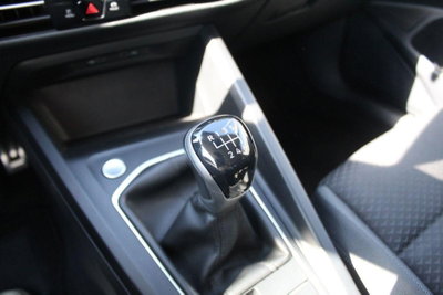 Volkswagen Golf 2.0 TDI SCR Style (17)