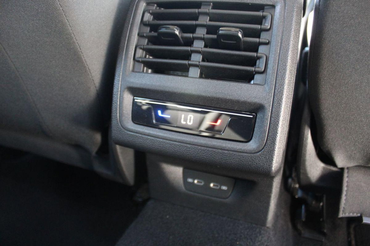 Volkswagen Golf 2.0 TDI SCR Style (19)